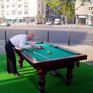 Centrum Szkolenia Bilardowego Fair Play - Pokazy trików bilardowych