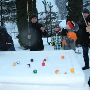 Centrum Szkolenia Bilardowego Fair Play - Pokazy trików billardowych 